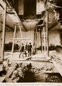 Resultaat van een enkele Duitse granaat die door een kantoor in Reims sloeg, 1914-19